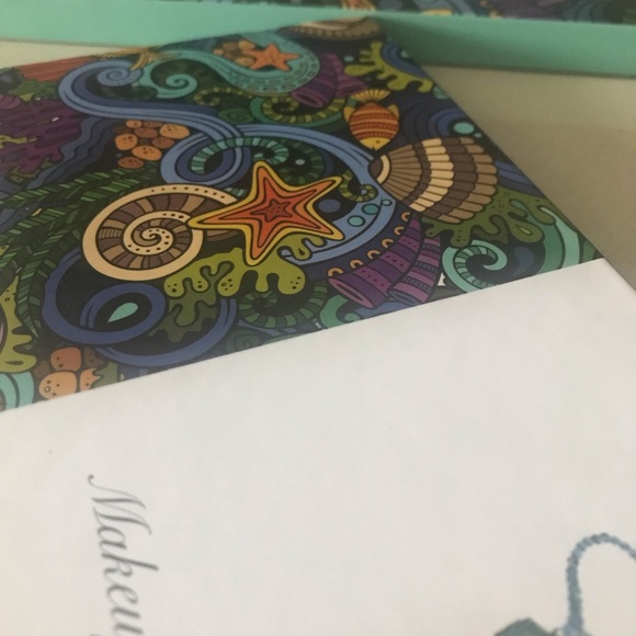 🌺Makeup palette 🌺 - Picture 2 of 2